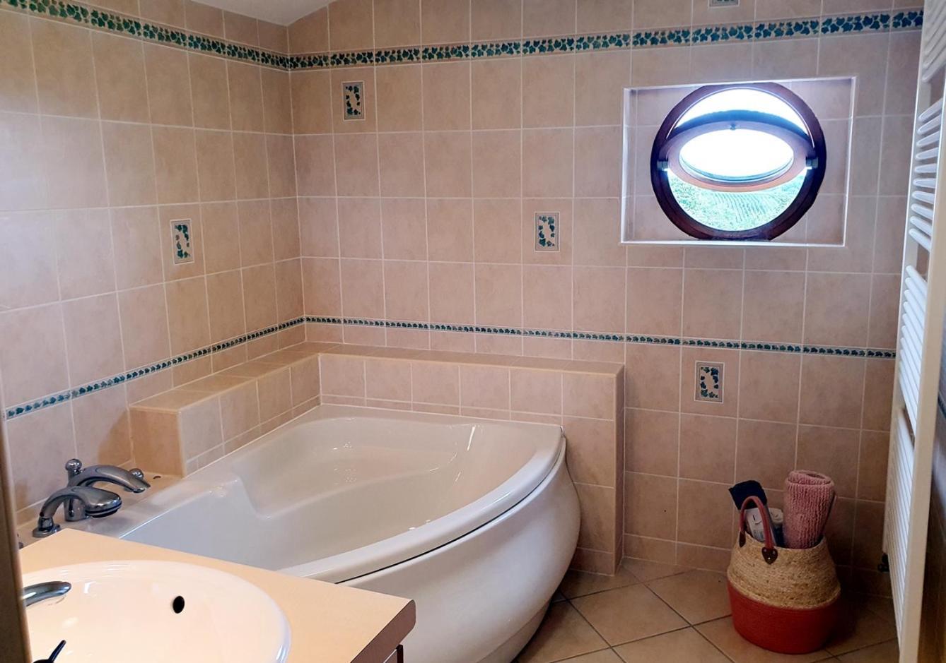Le Clos Violet Clesse Holiday Home For 6 Exteriör bild